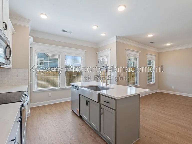 3010 Purity Way — Photo 9