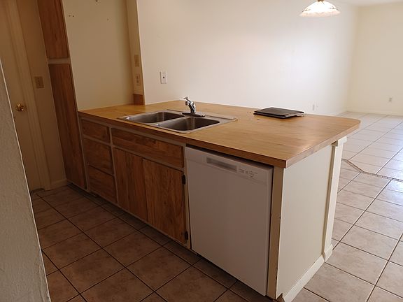 3rd image of 3223 SW Santa Barbara Pl