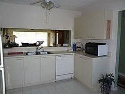 3rd image of 204 Furse Lakes Cir APT 2