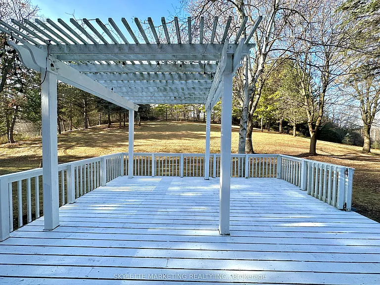 8 Blue Grass Dr — Photo 8