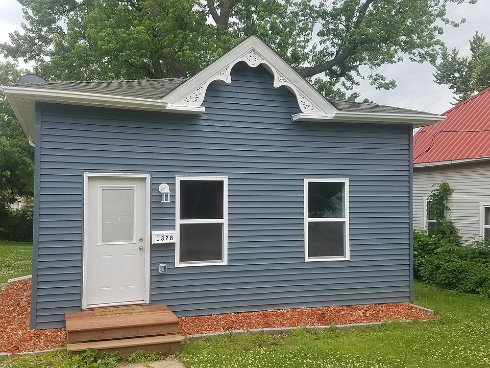 1st image of 1328 East Ave