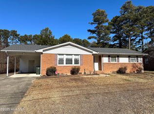 1818 Oakdale Dr W, Wilson, NC 27893