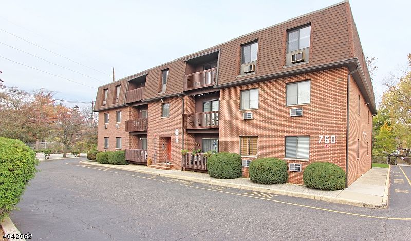 1st image of 760 Mill St Unit C5
