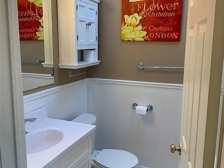 1 Primrose Ave #3 — Photo 9