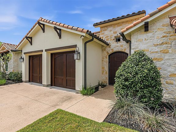 4th image of 4229 Villaggio Ct