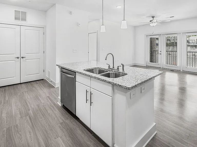 The Vandy Apartments — Photo 31