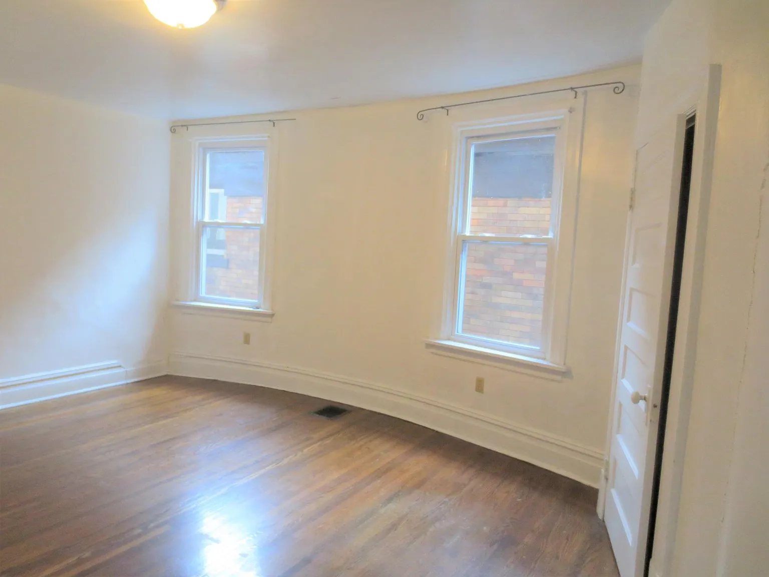 5706 Darlington Road — Photo 3