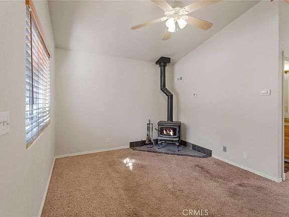 4th image of 32715 Willow Ln