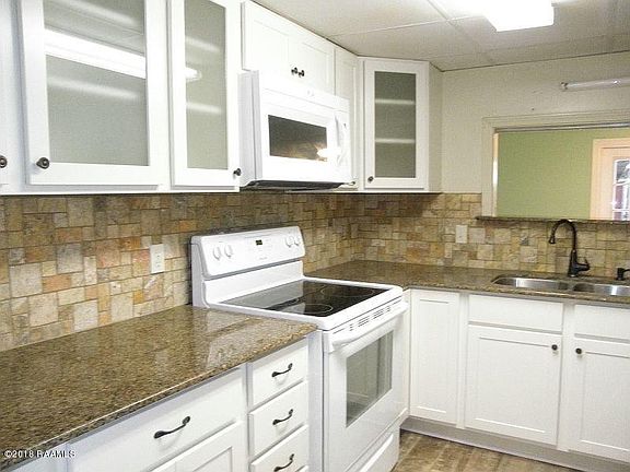 3rd image of 1328 Dulles Dr APT C