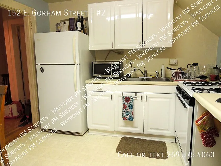 Spacious 2-Bedroom Apartment Near Capitol Square & Campus - Available 8/15/2026 — Photo 4