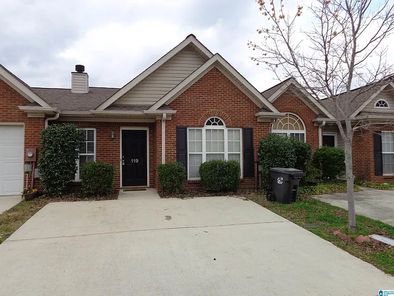 119 Hayesbury Ln — Photo 1