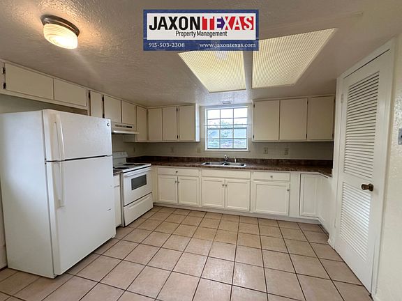 5th image of 10909 Bob Stone Dr APT D