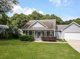 893 Windward Rd, Winder, GA 30680