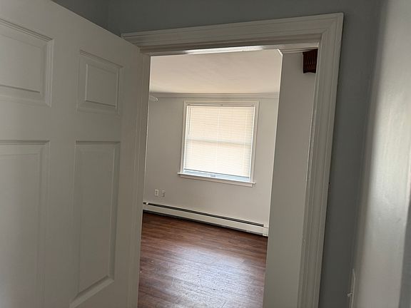 3rd image of 323 Concord St #1