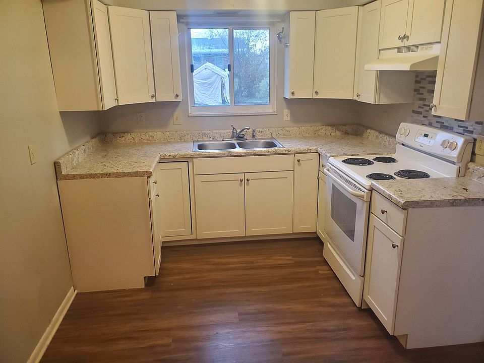 1st image of 1119 Cambridge Ct