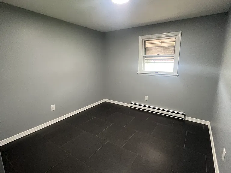 1039 Meade Ct — Photo 6