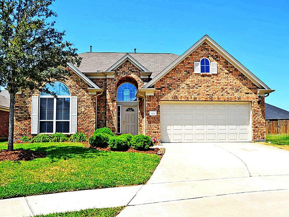 Welcome home to 19010 Cambridge Vale Court