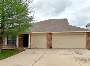 1521 Pepperidge Ln, Fort Worth, TX 76131