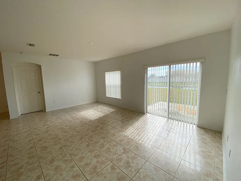 3510 Yacht Club Ct — Photo 5
