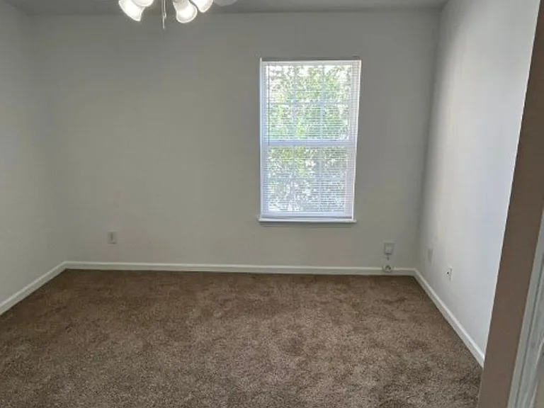 1742 Red Jacket Dr — Photo 10