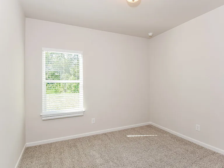 6075 Hickory Creek Ct — Photo 13
