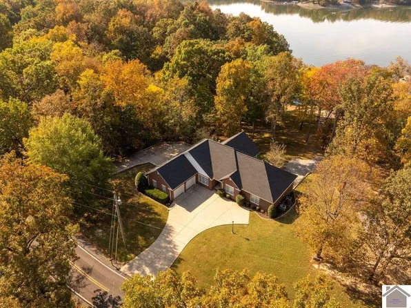 1499 Steamboat Rd, Gilbertsville, KY 42044