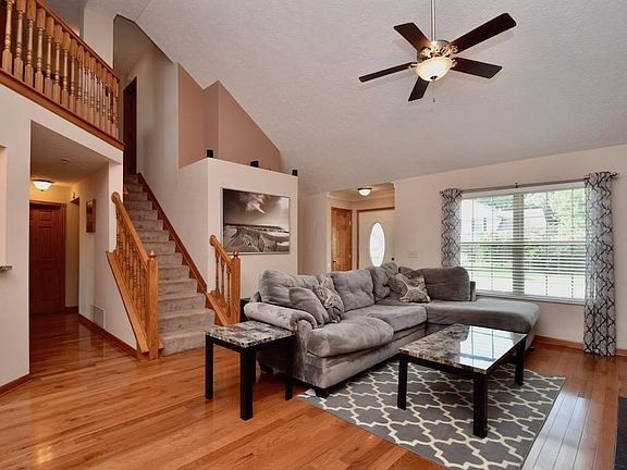 5th image of 613 Mustang Canyon Dr