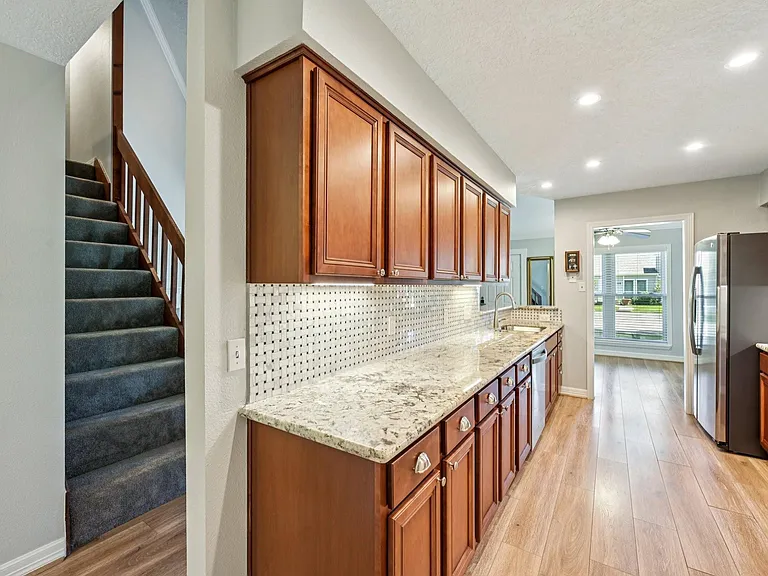 64 Hideaway Dr — Photo 10