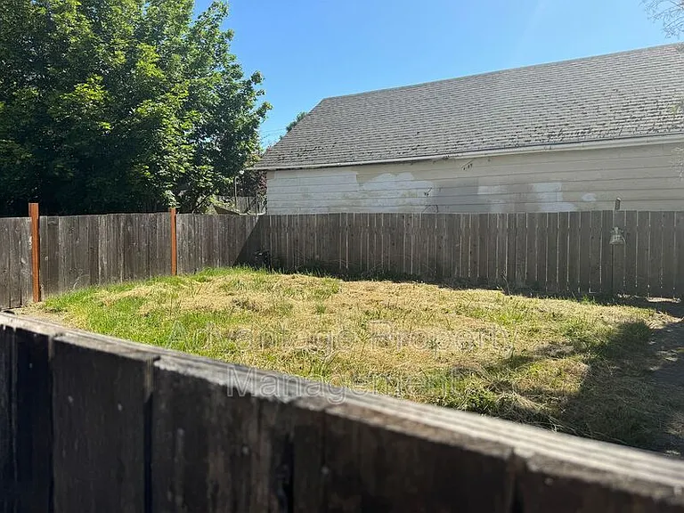 1015 NW 26th St #26TH1015 — Photo 11