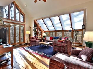 118 Hawk Hollow Ln, Plymouth, VT 05056