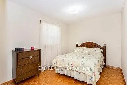 4308 Curia Cres #UPPER — Photo 10