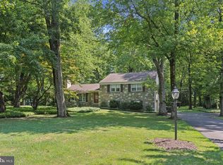 2825 Lundy Ln, Huntingdon Valley, PA 19006