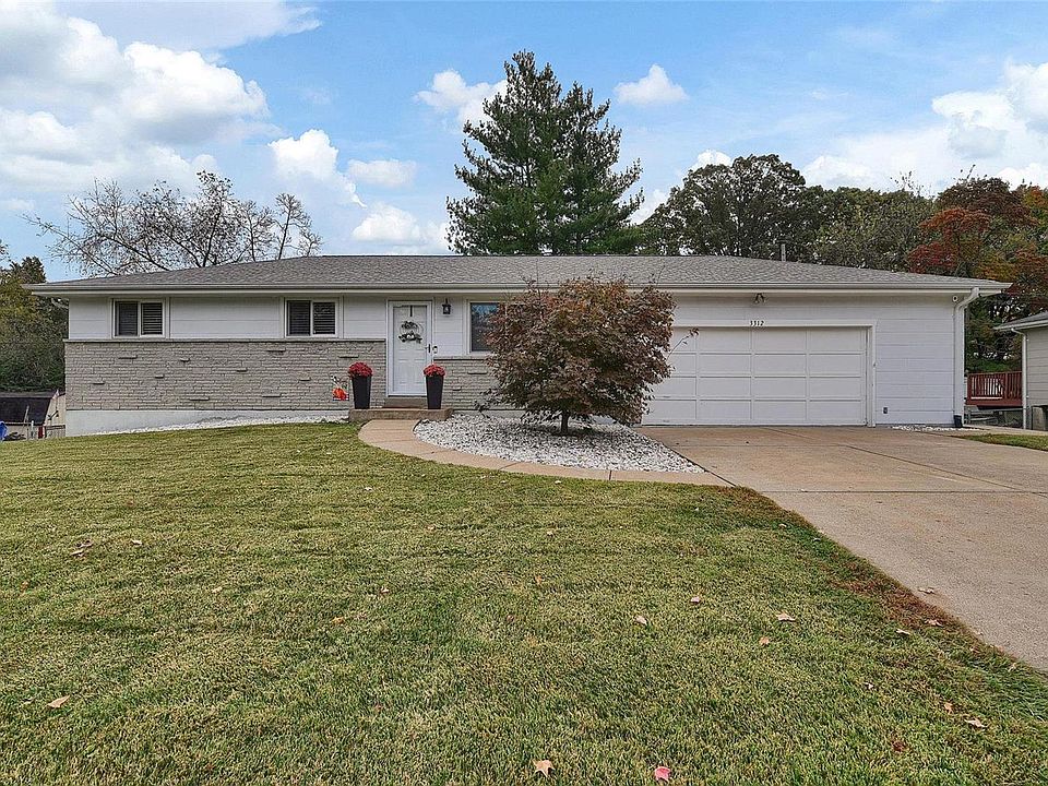 2nd image of 3312 Briarcourt Dr