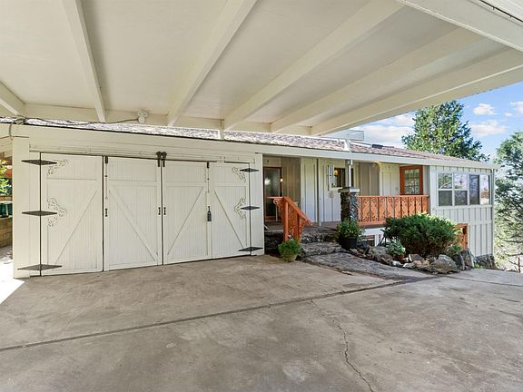 3rd image of 2683 Northridge Dr