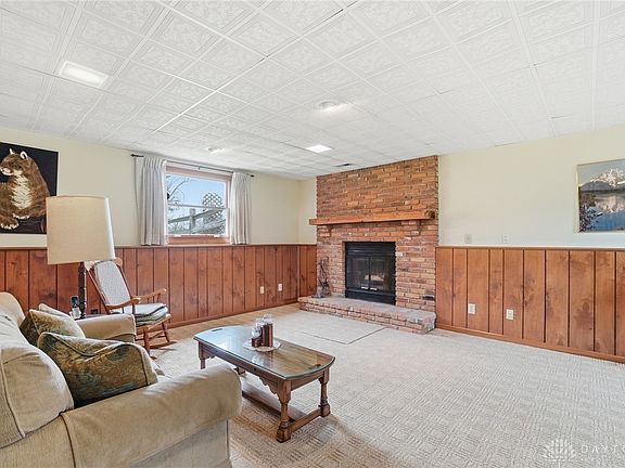 5th image of 1565 Kingsway Dr