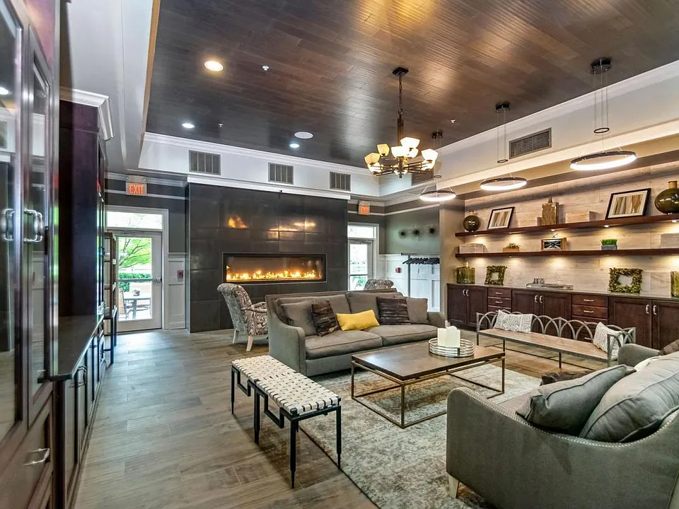 Spring Creek Apartments