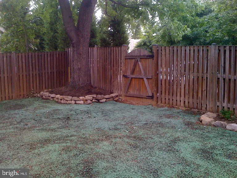 471 M St NW #A — Photo 14