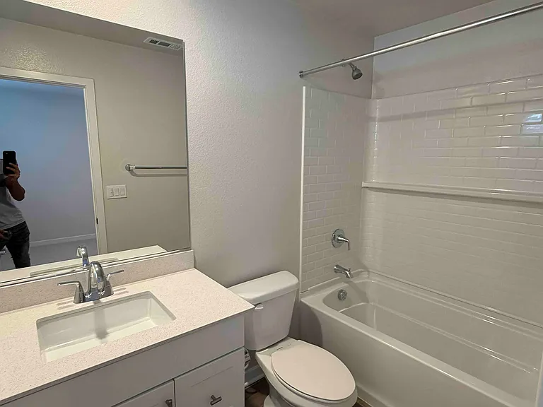 9523 Hannah Way — Photo 5