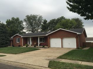 93 White Pine Dr, Springfield, IL 62712