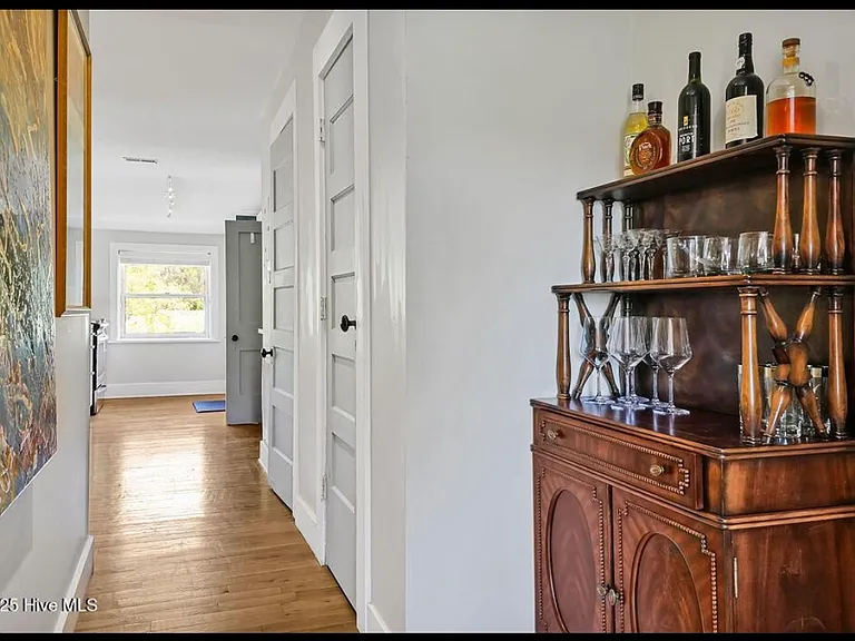 416 S Front St #5 — Photo 4