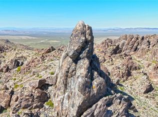 120 Corralejo Trl, Lucerne Valley, CA 92356