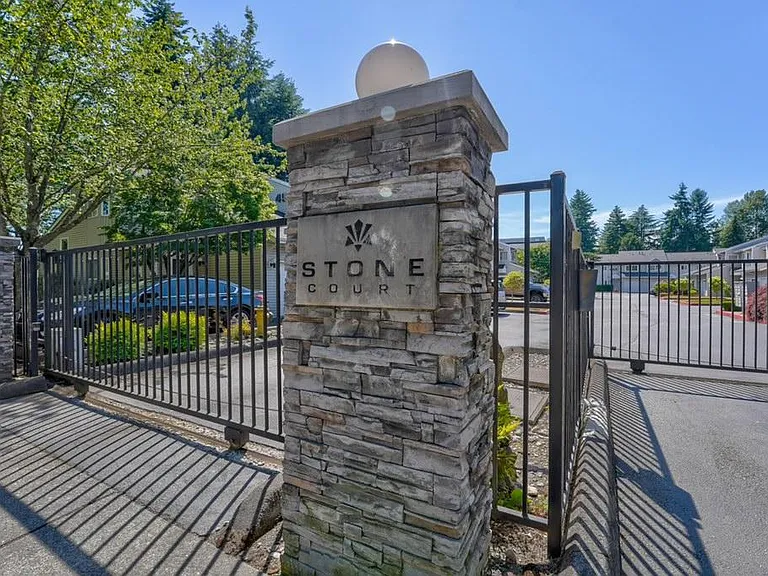 465 Queen Ave NE #403 — Photo 17