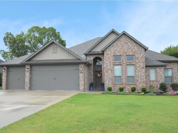 530 N Phoenix Rd, Fayetteville, AR 72704