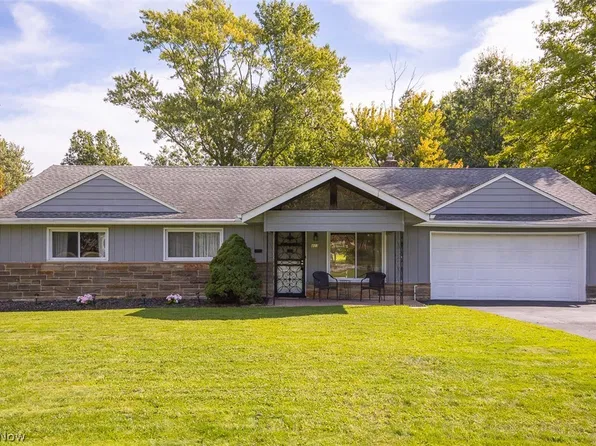 413 Harris Rd, Richmond Heights, OH 44143