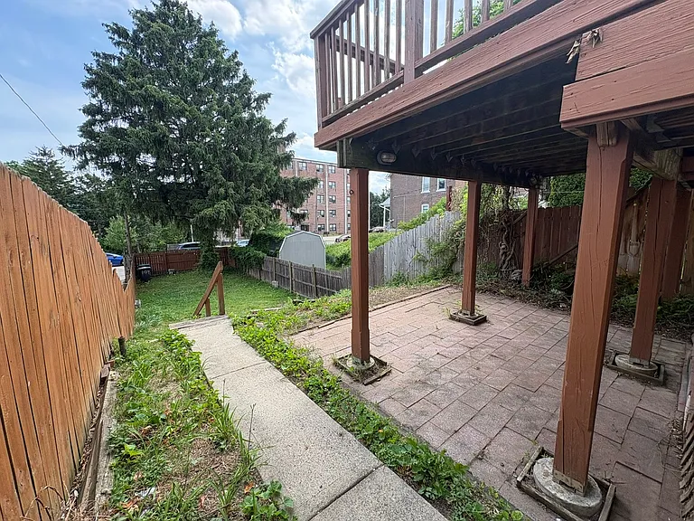 639 Martins Ln — Photo 19