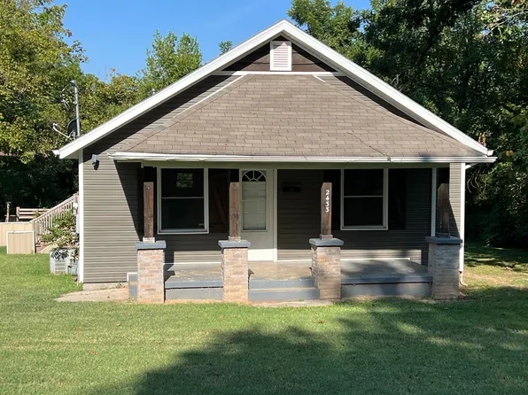 2433 N Albertha Ave, Springfield, MO 65803
