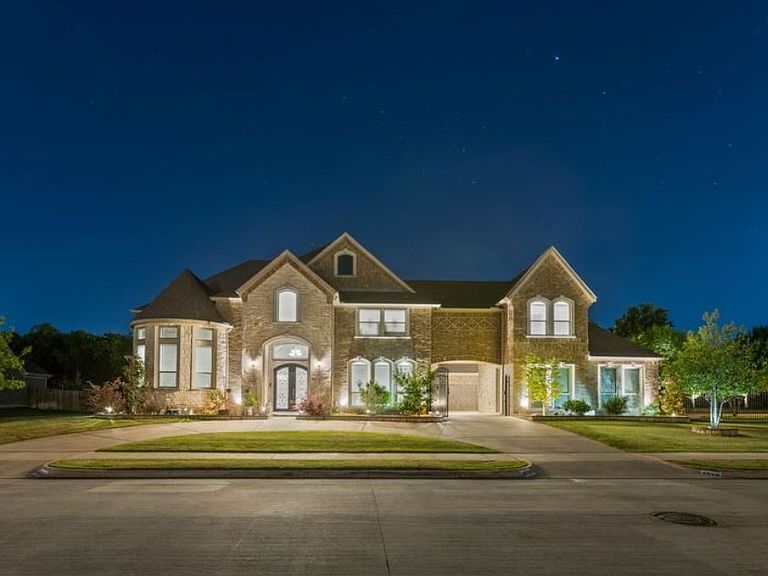 Listing photo 3