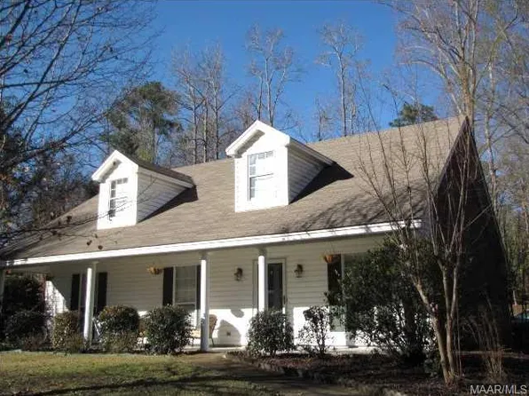 208 Springwood Cir, Deatsville, AL 36022