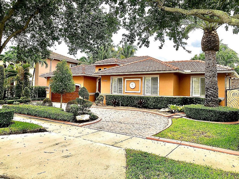 1st image of 16442 Nw 77th Pl