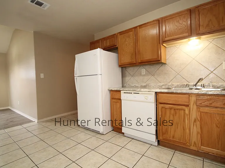 5006A John David Dr — Photo 11